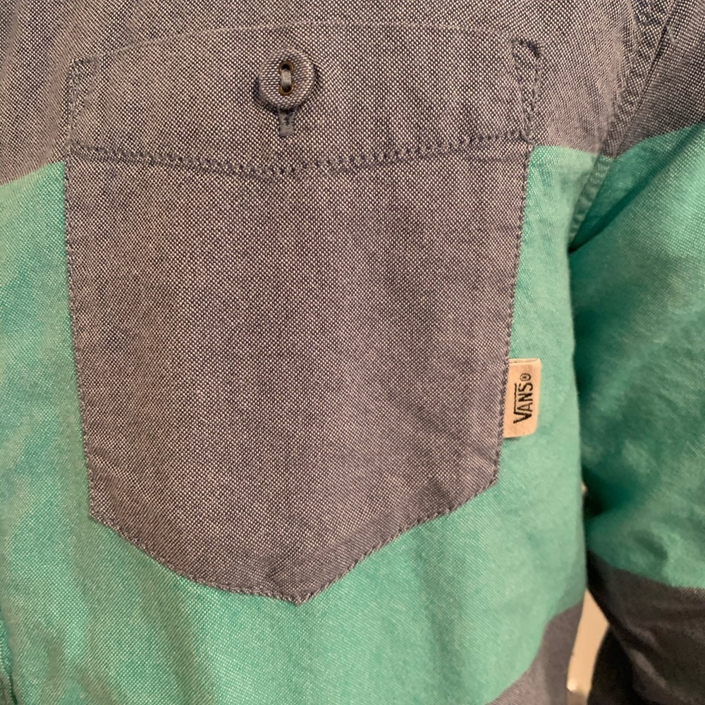 Vans button down shirt - Picture 3 of 4